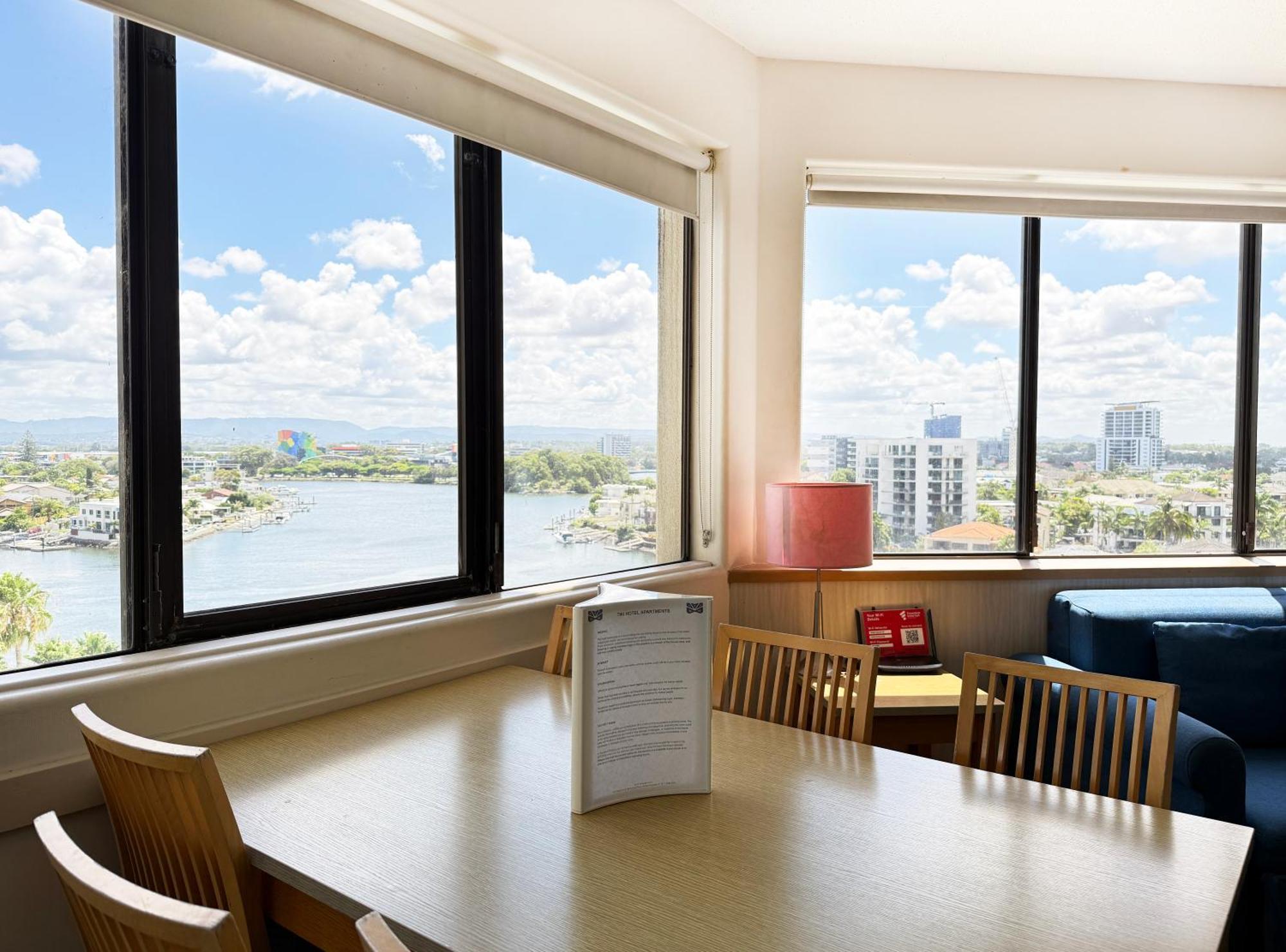 Tiki Hotel Apartments Surfers Paradise Gold Coast Kültér fotó
