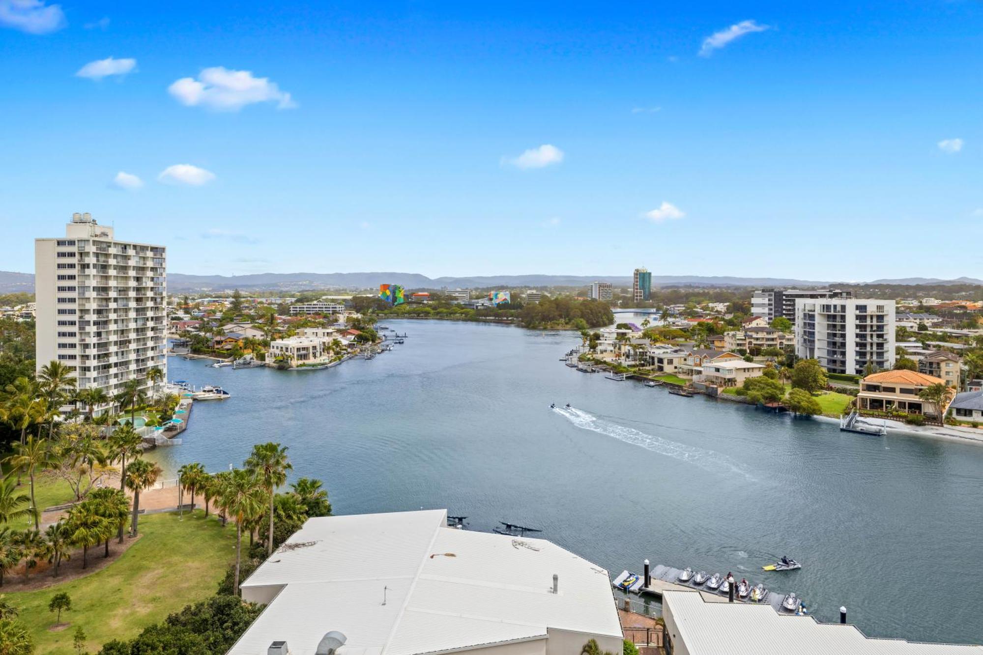 Tiki Hotel Apartments Surfers Paradise Gold Coast Kültér fotó