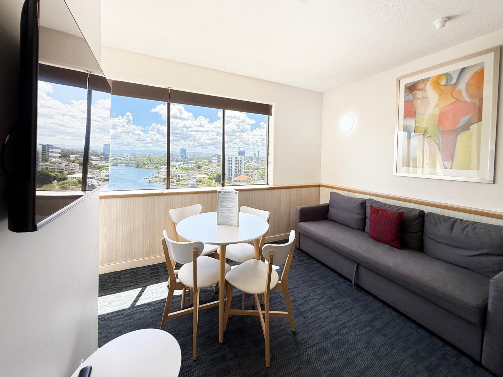Tiki Hotel Apartments Surfers Paradise Gold Coast Kültér fotó