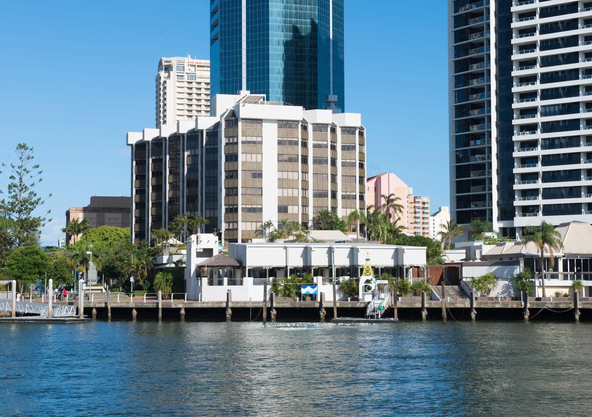 Tiki Hotel Apartments Surfers Paradise Gold Coast Kültér fotó